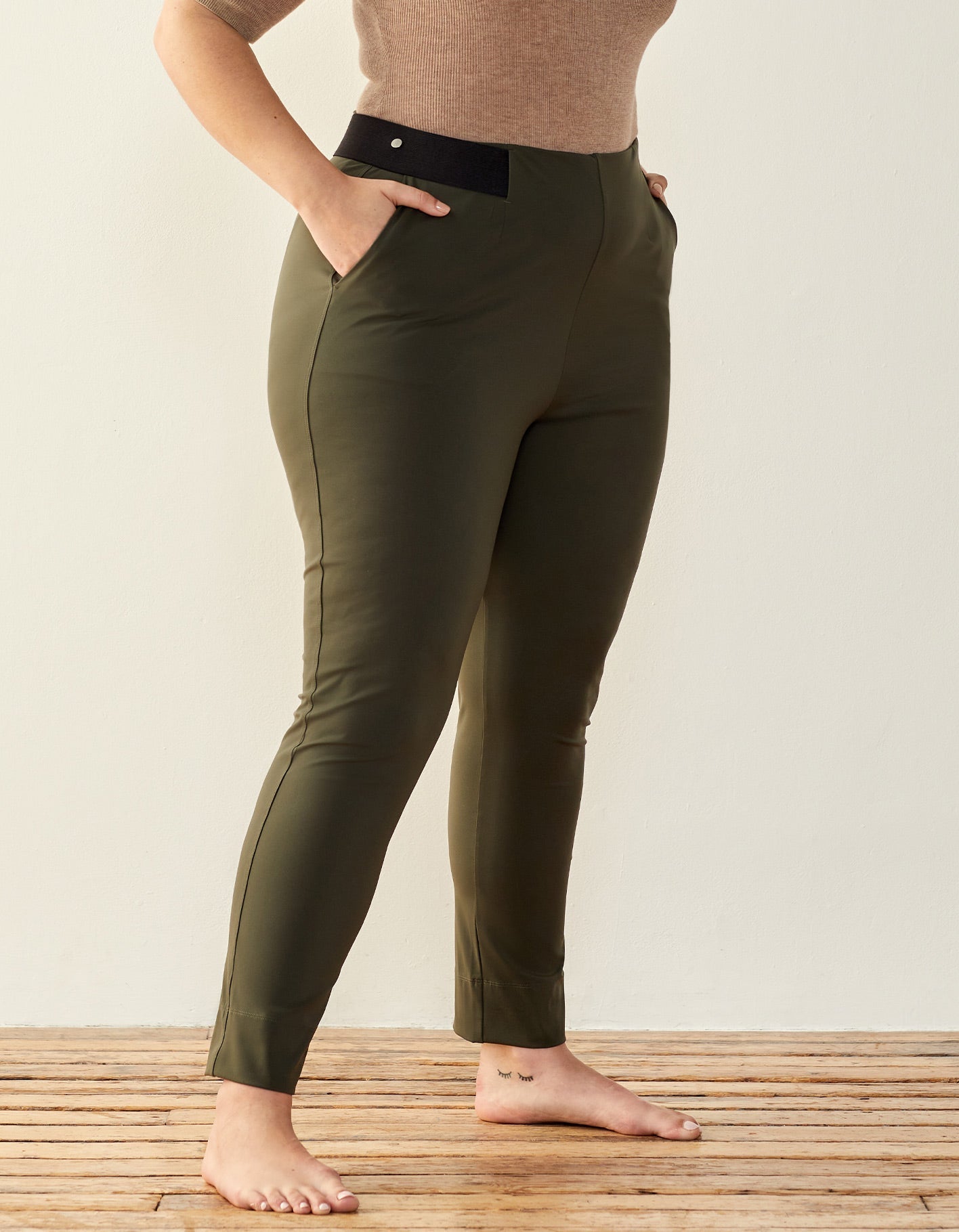 Dial It Down Pants | Moss