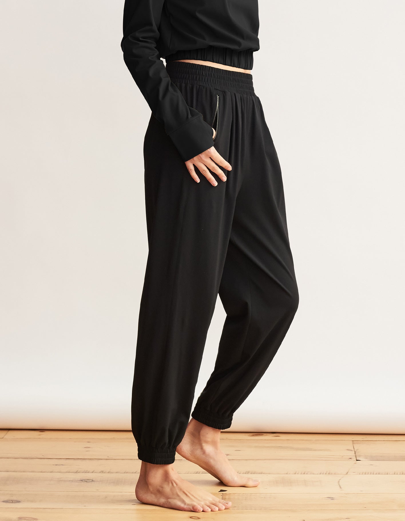 Hail Yes Joggers | Black
