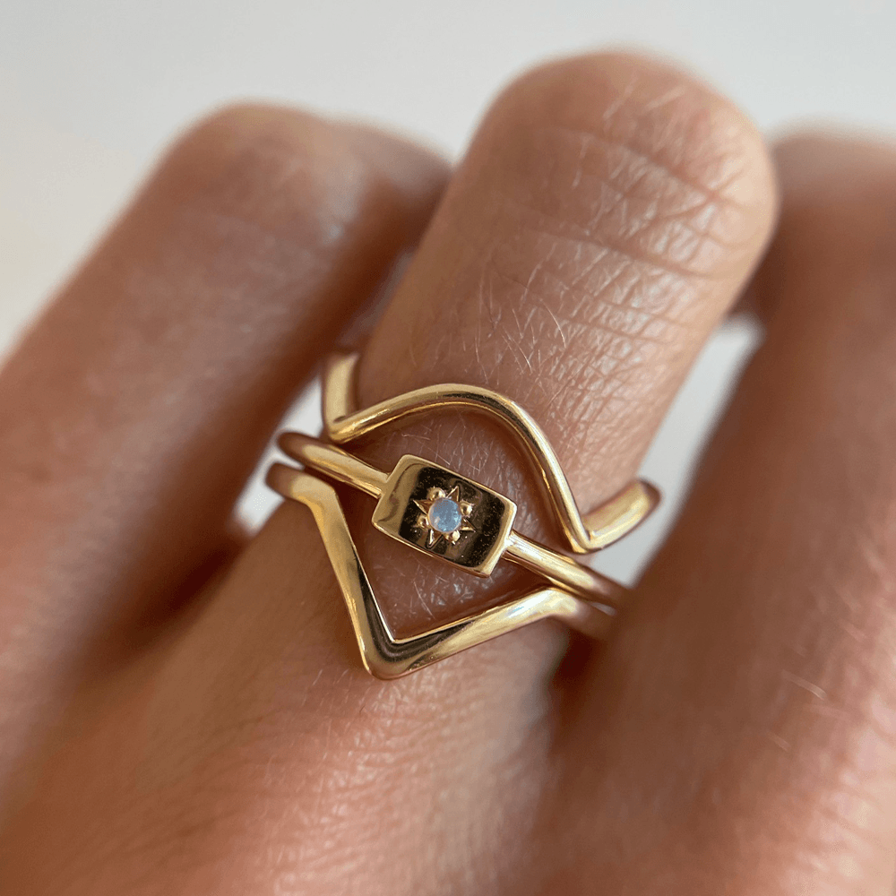 YELLOW GOLD
