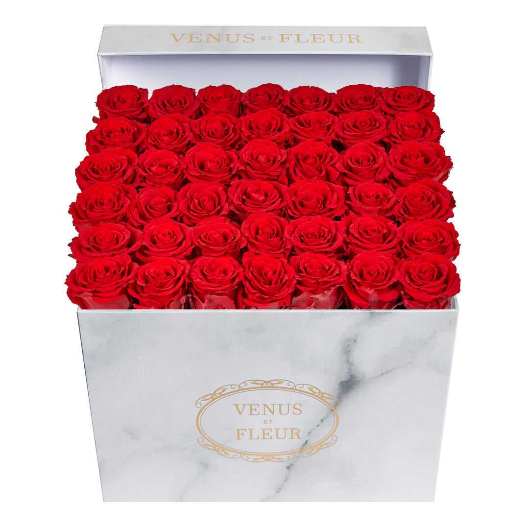 Large Square - White Marble | Red