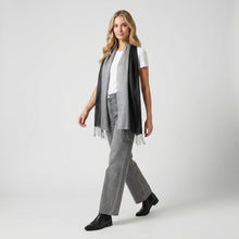 Unisex | Derby Wrap | Light Grey / Bark