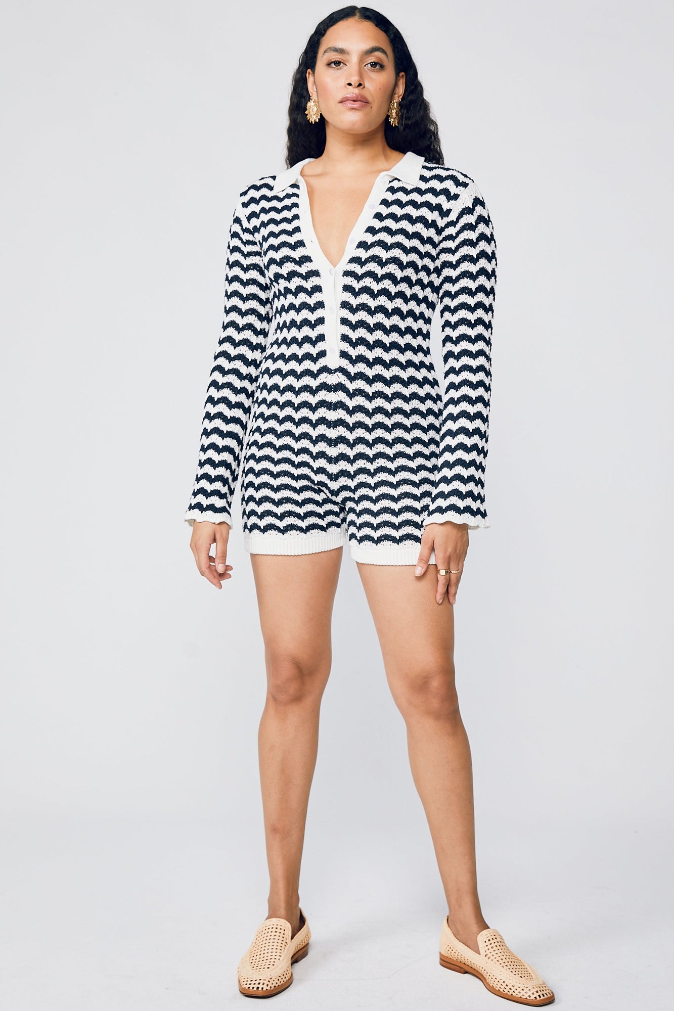 Daisy Knit Romper - Wavy Horizontal Stripes