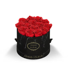 Small Round - Black Marble | Red