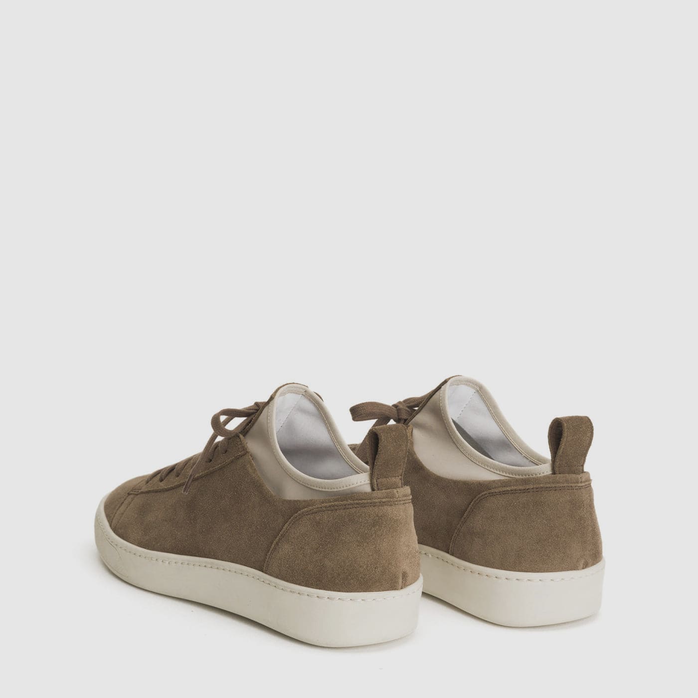 LIGHT BROWN