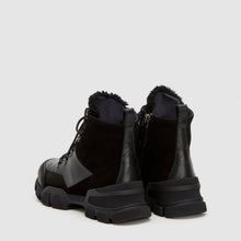 BLACK BLACK