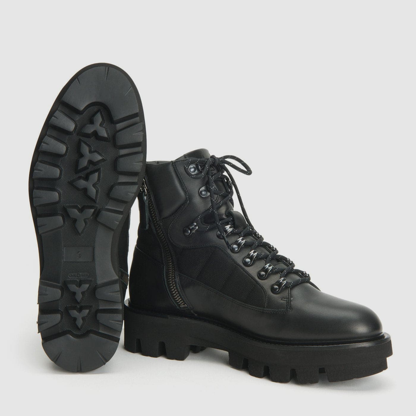 BLACK BLACK