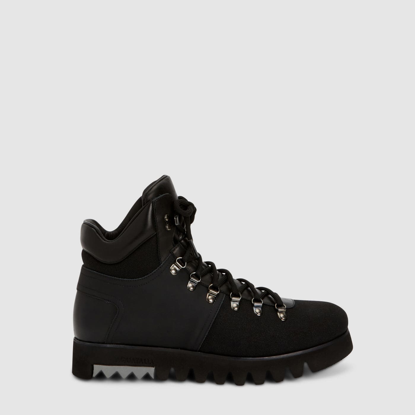 BLACK/BLACK