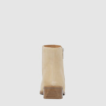 SAND