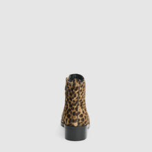 SPOTTED LEOPARD