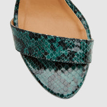 DARK TEAL