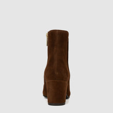 CHESTNUT