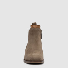 LIGHT TAUPE