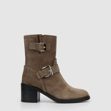LIGHT TAUPE