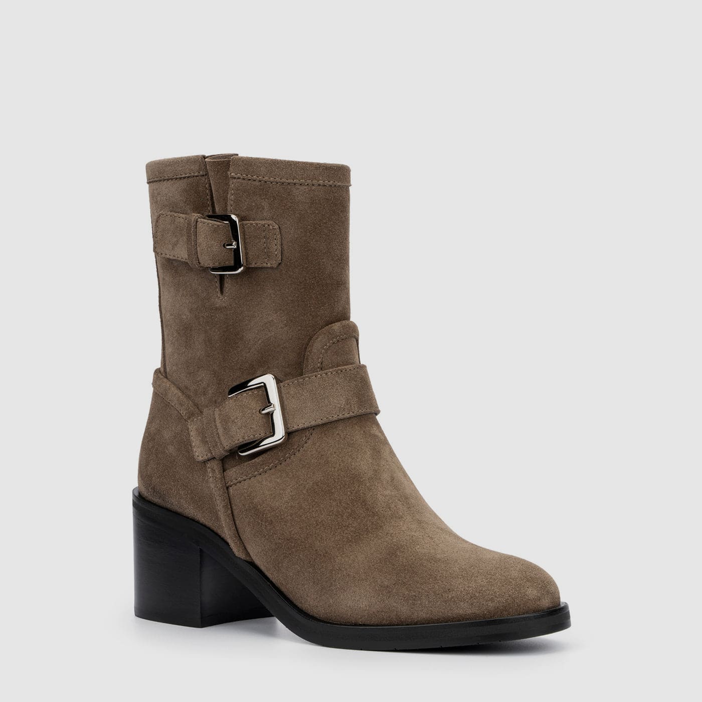 LIGHT TAUPE