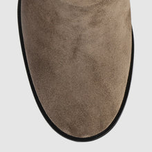 LIGHT TAUPE