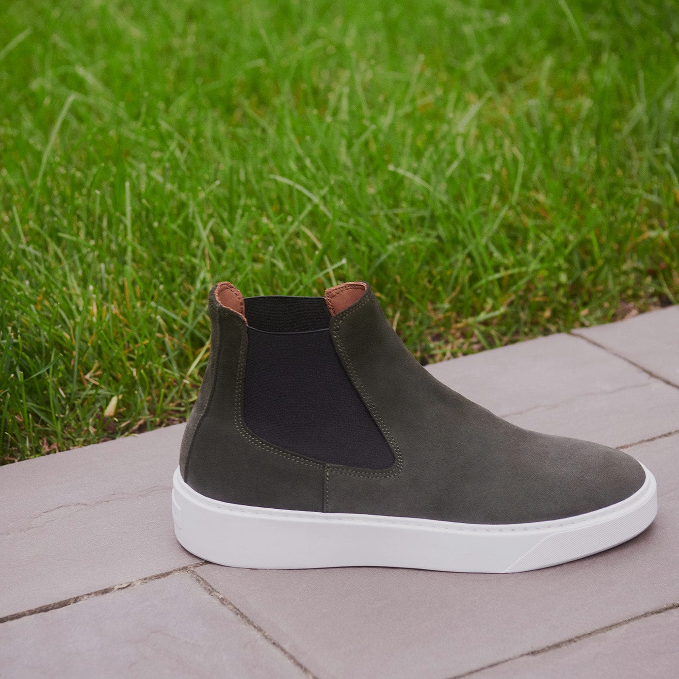 DARK GREEN