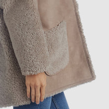 TAUPE
