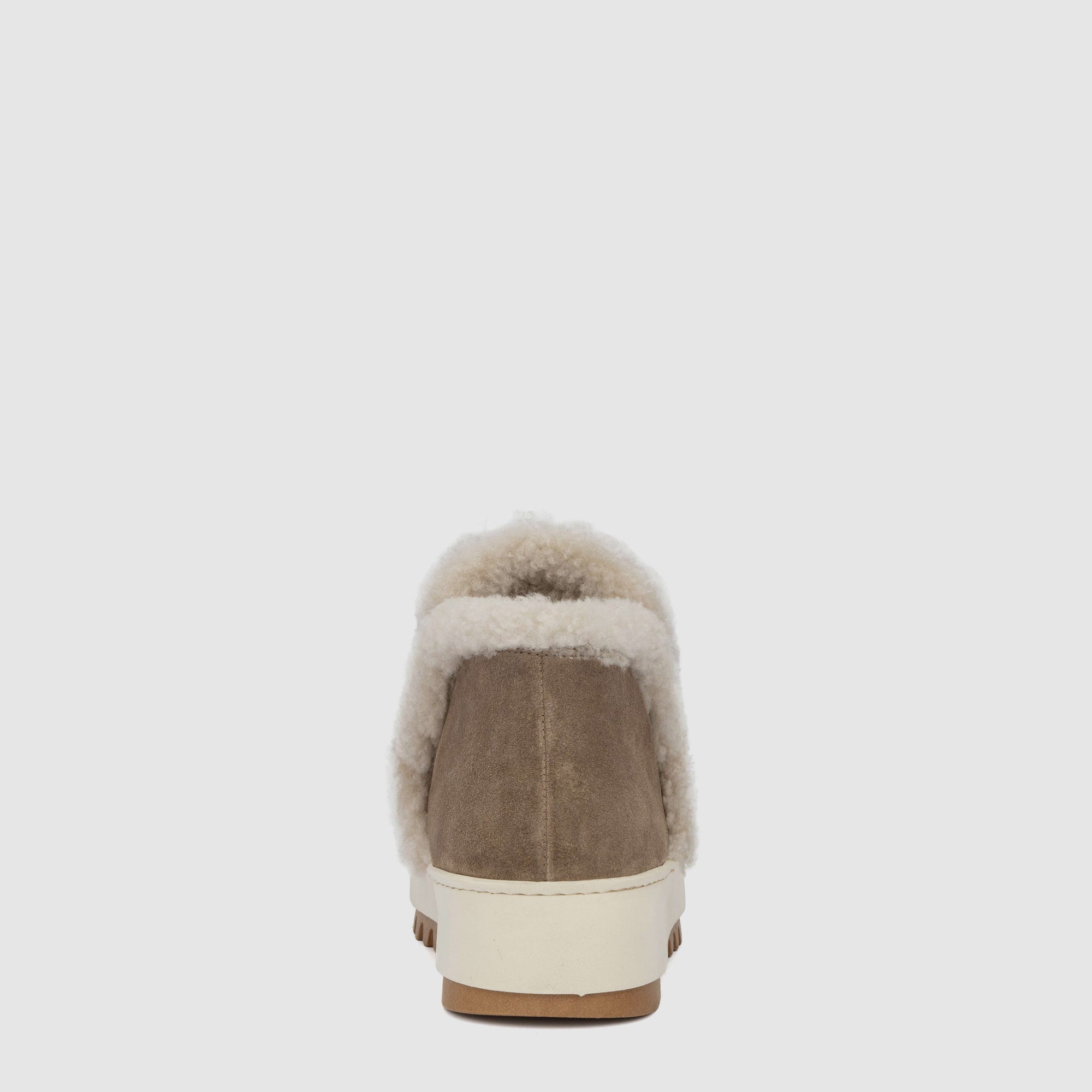 LIGHT TAUPE