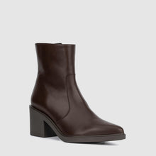 DARK BROWN