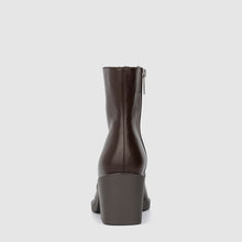 DARK BROWN