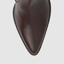 DARK BROWN
