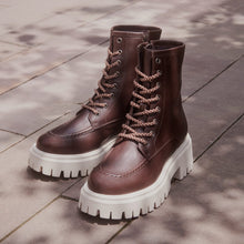 BLACK/BROWN