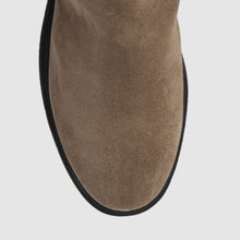 LIGHT TAUPE
