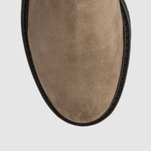 LIGHT TAUPE
