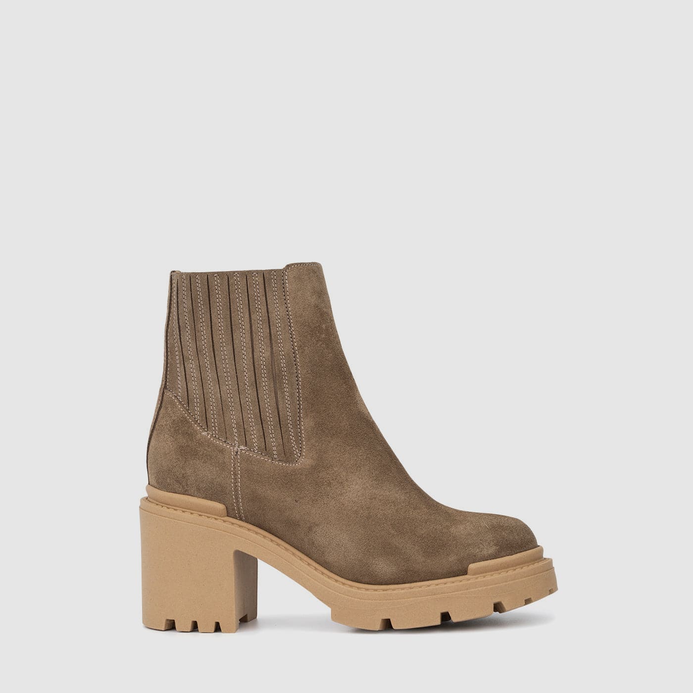 LIGHT TAUPE