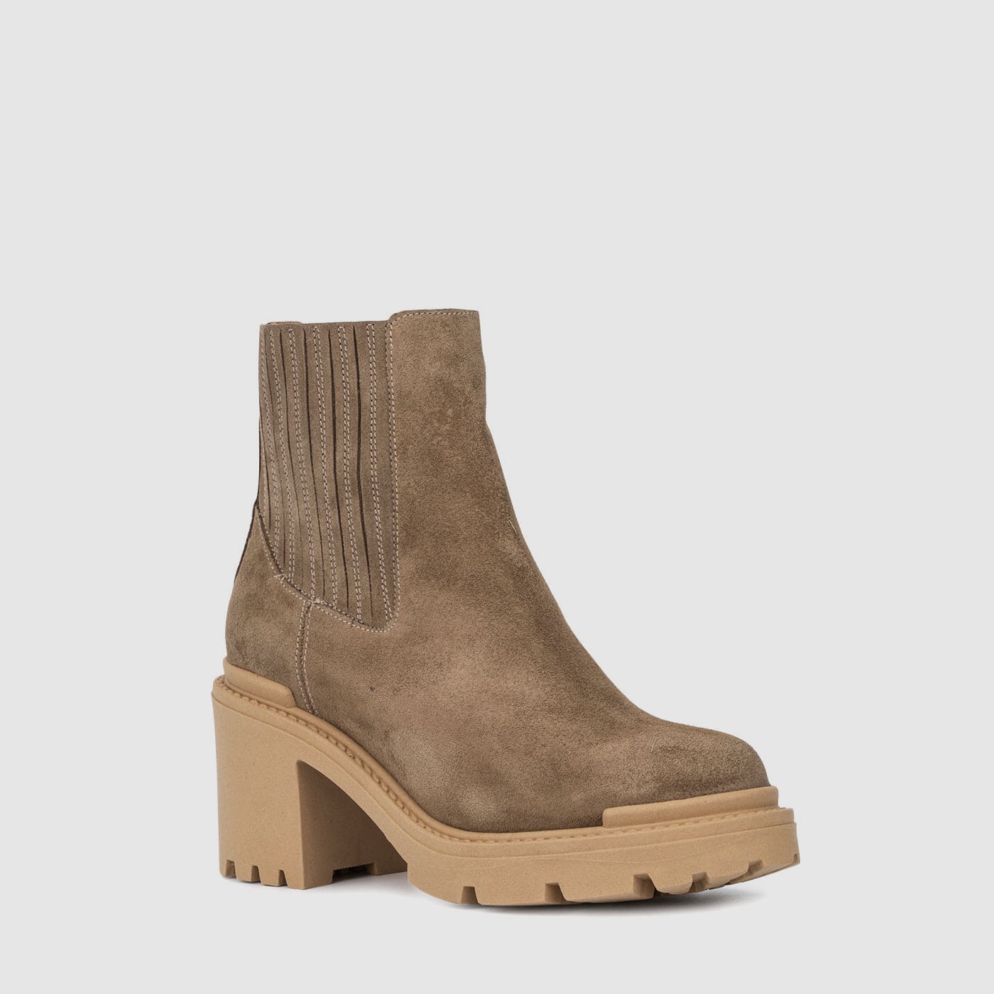 LIGHT TAUPE