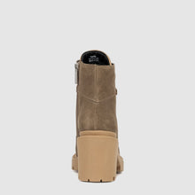 LIGHT TAUPE