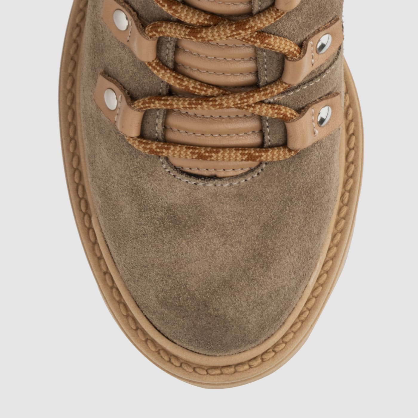 LIGHT TAUPE