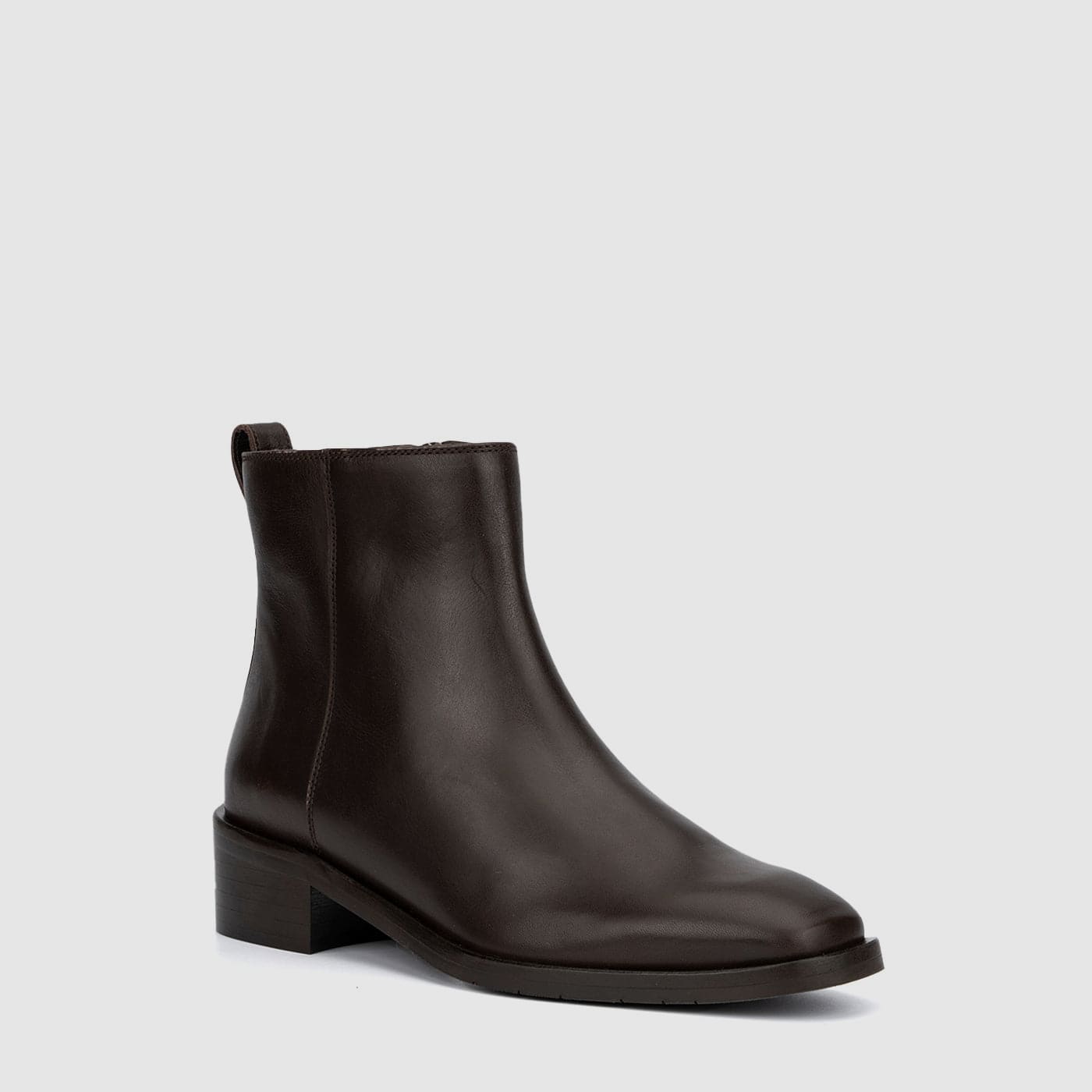 BLACK/BROWN