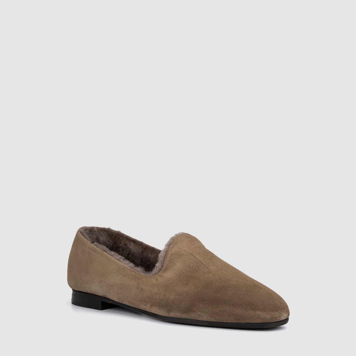 LIGHT TAUPE