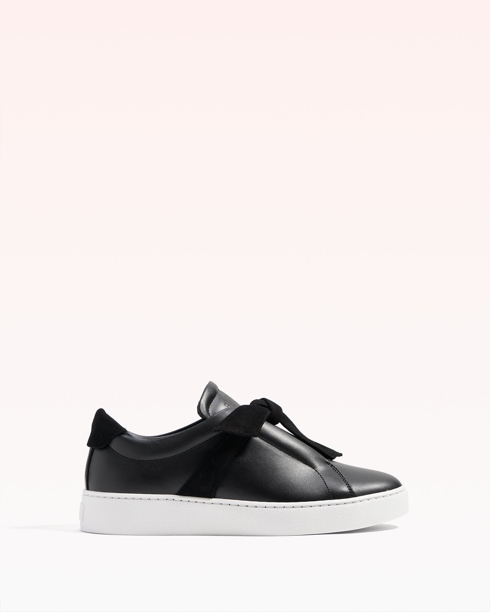 Clarita Sneaker Suede Black