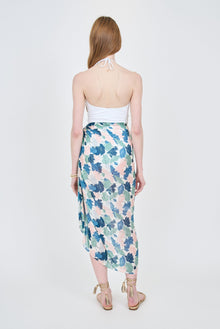 Jo Sarong - Lotus