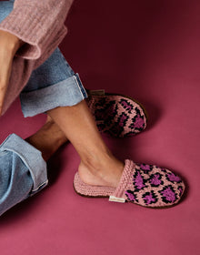 Leopard Scuff Wool Slipper Pink