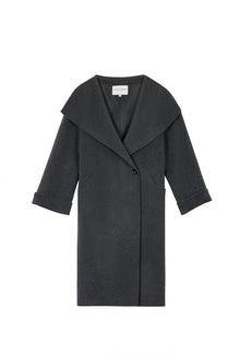 Petite Studio‘s Raven Wool Coat in Charcoal