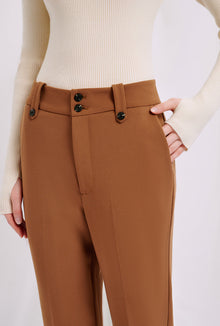 Petite Studio‘s Kendall Pants in Brown