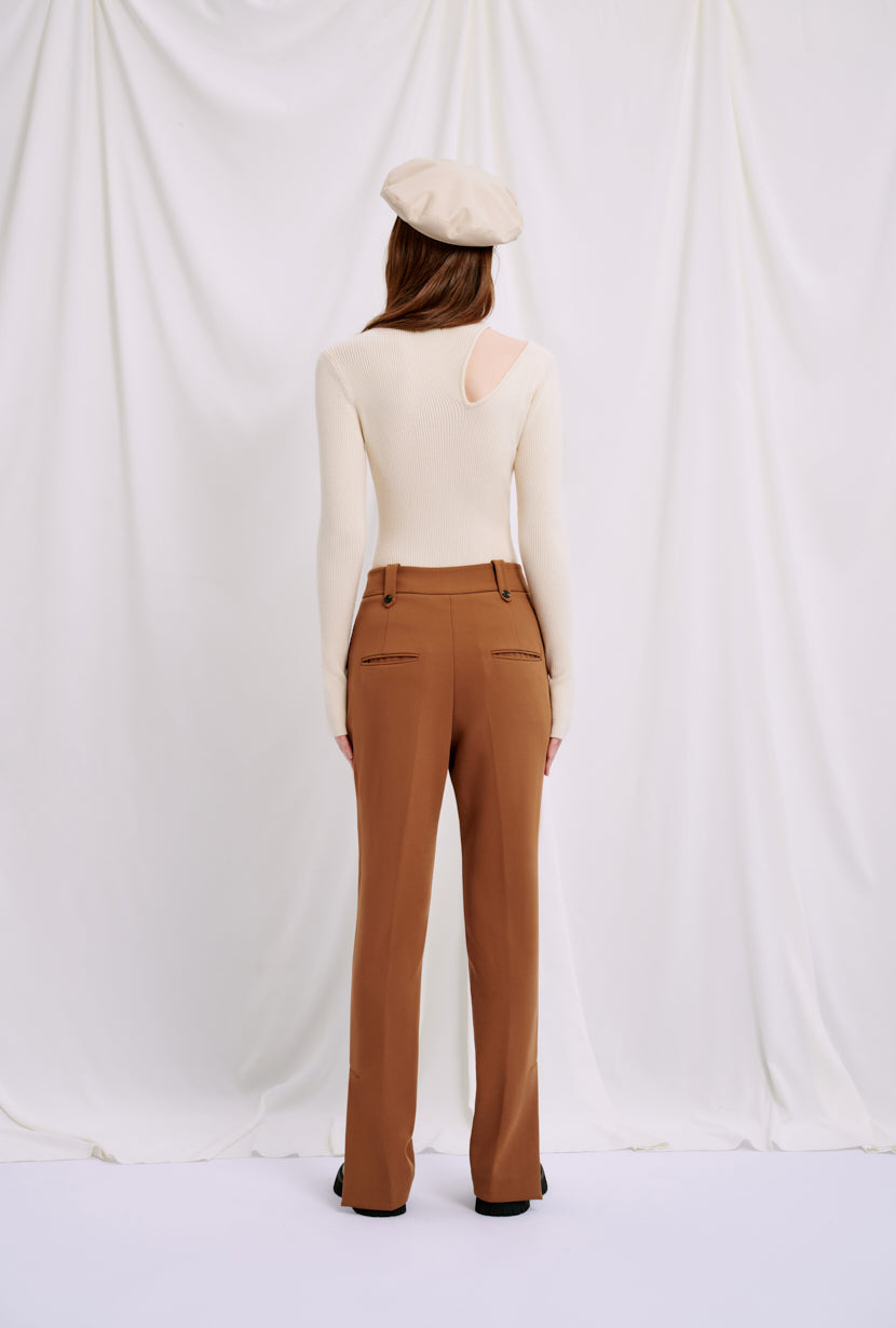 Petite Studio‘s Kendall Pants in Brown