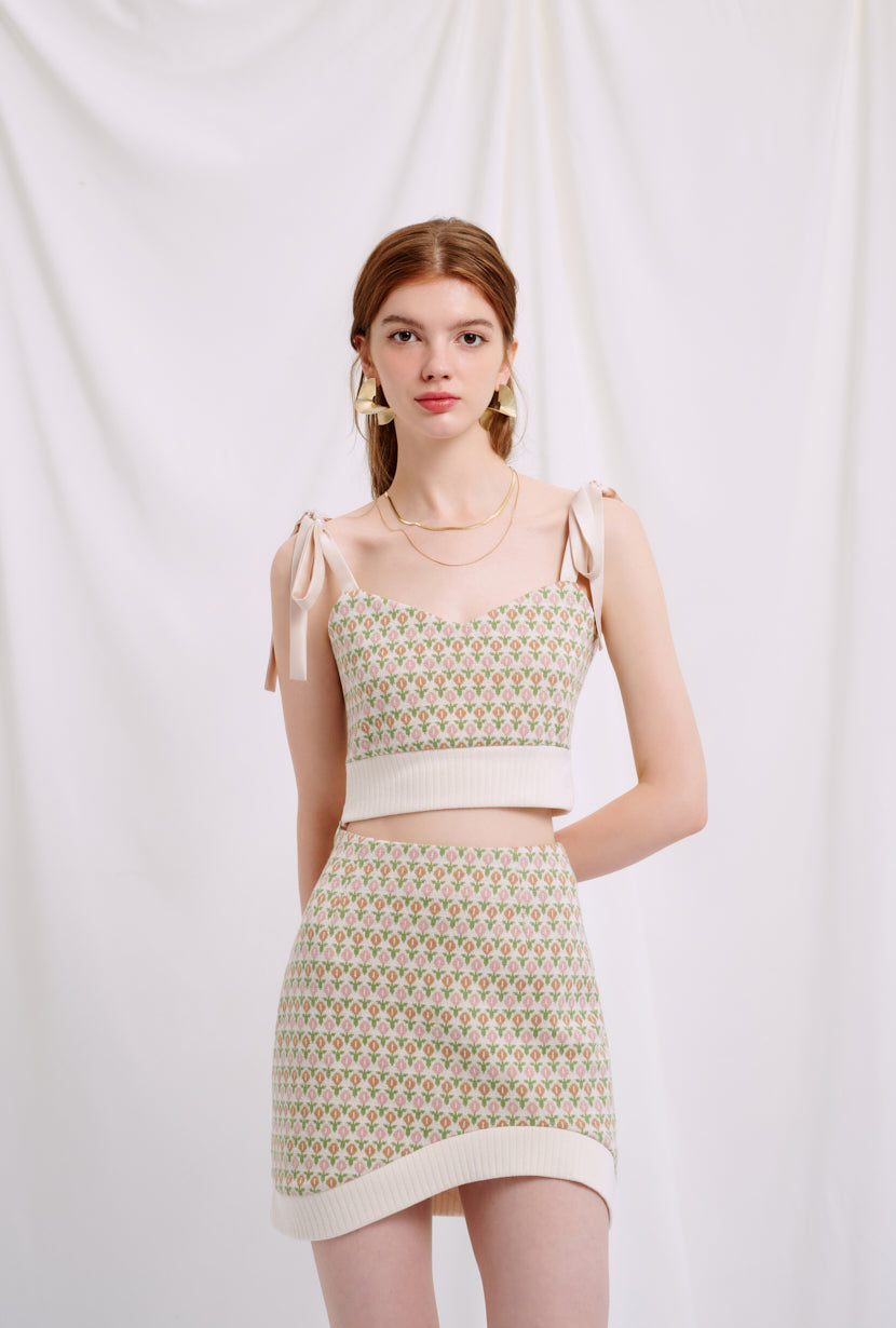 Petite Studio's Eva Top in Daisy