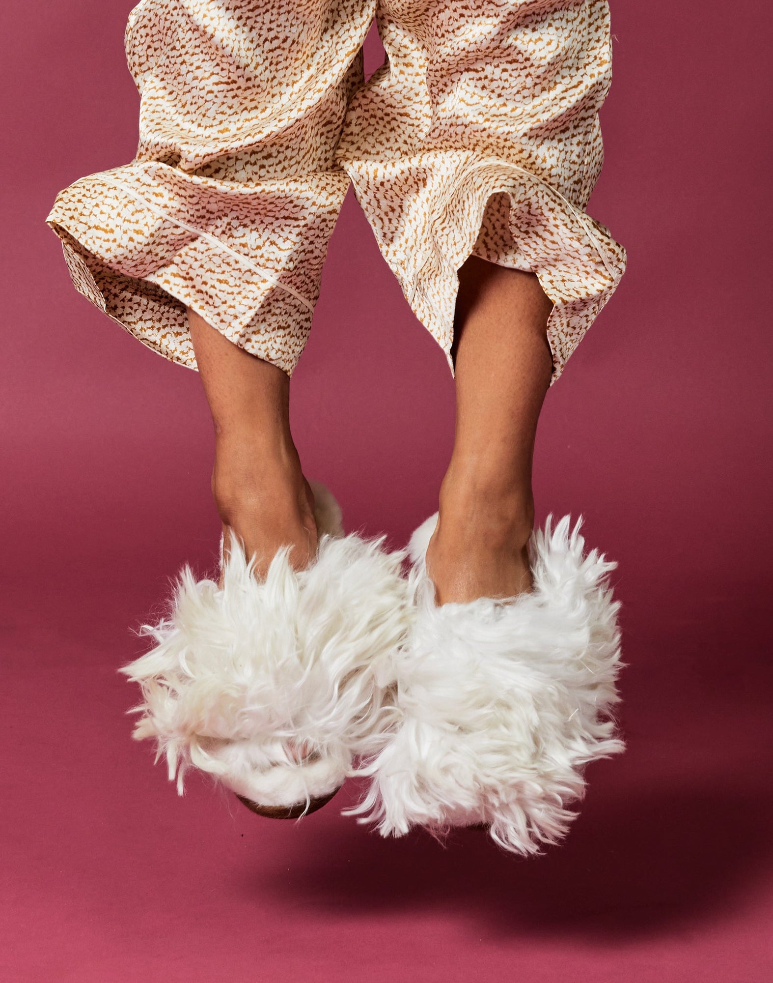 Suri Alpaca Slipper White
