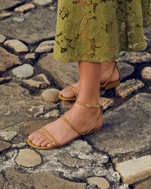 Bella Flat Hunter