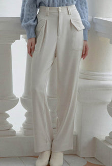 Petite Studio's Leighton Pants in Ivory